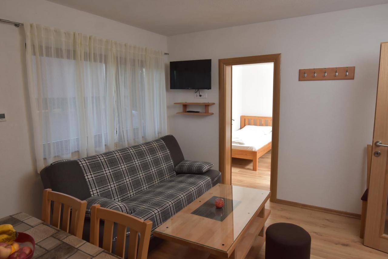 Apartments Villa Deja Яхорина Экстерьер фото