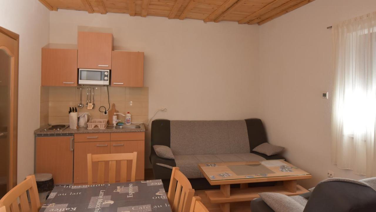 Apartments Villa Deja Яхорина Экстерьер фото
