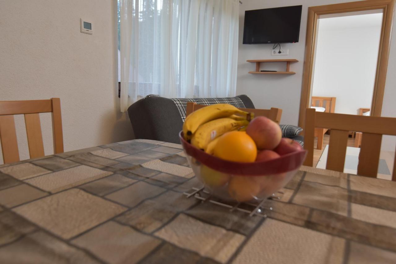 Apartments Villa Deja Яхорина Экстерьер фото